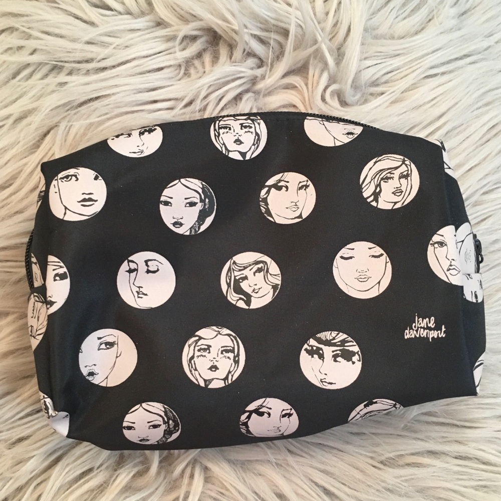 2/$13 Jane Davenport glam bag. New.